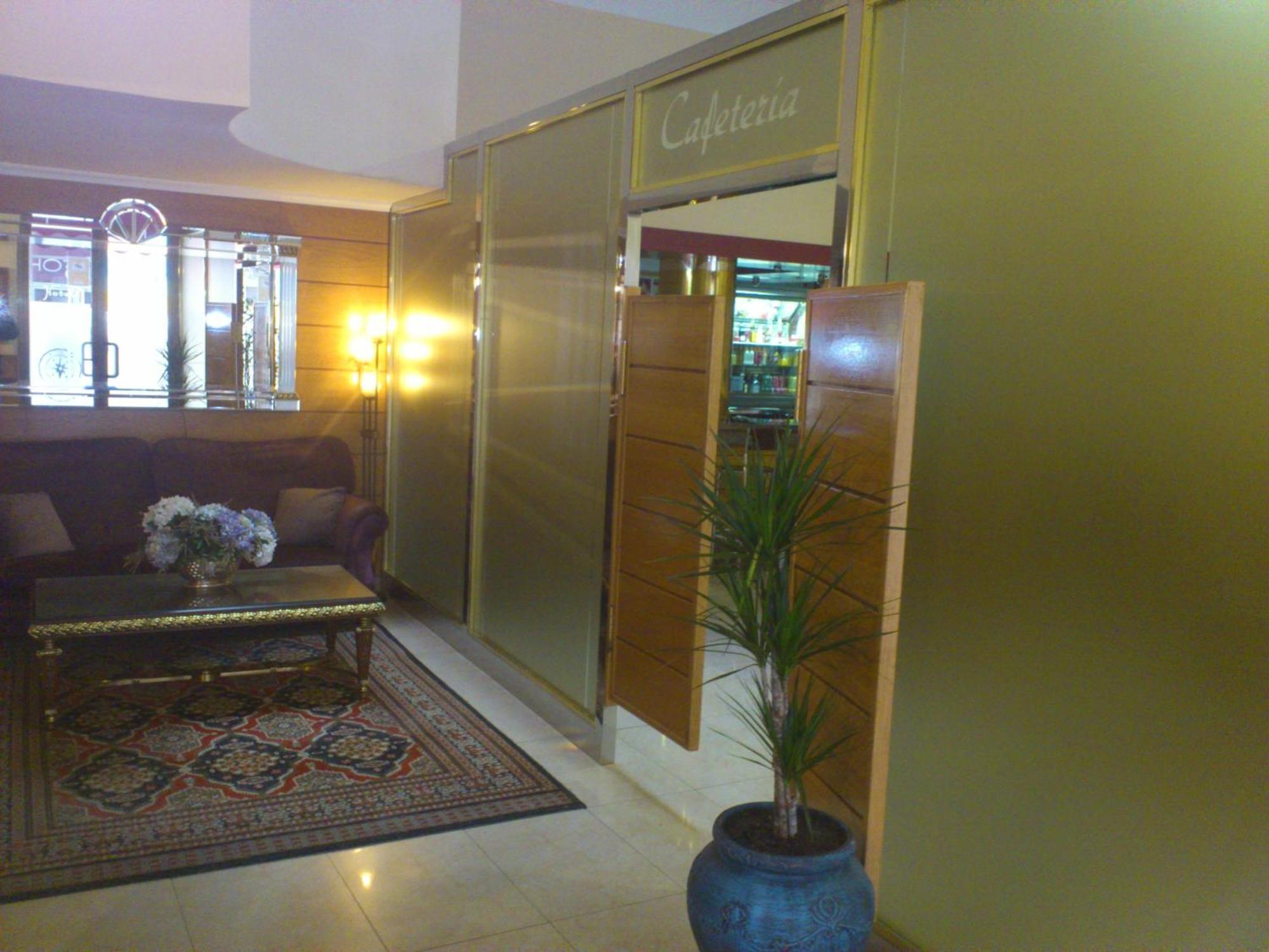 אלבאסטה Hotel Cardinal מראה חיצוני תמונה
